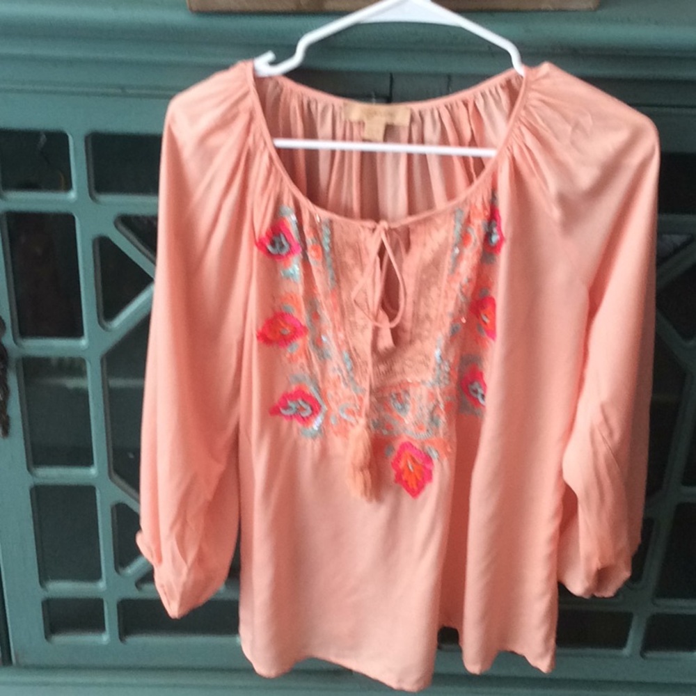 Women’s shirt
